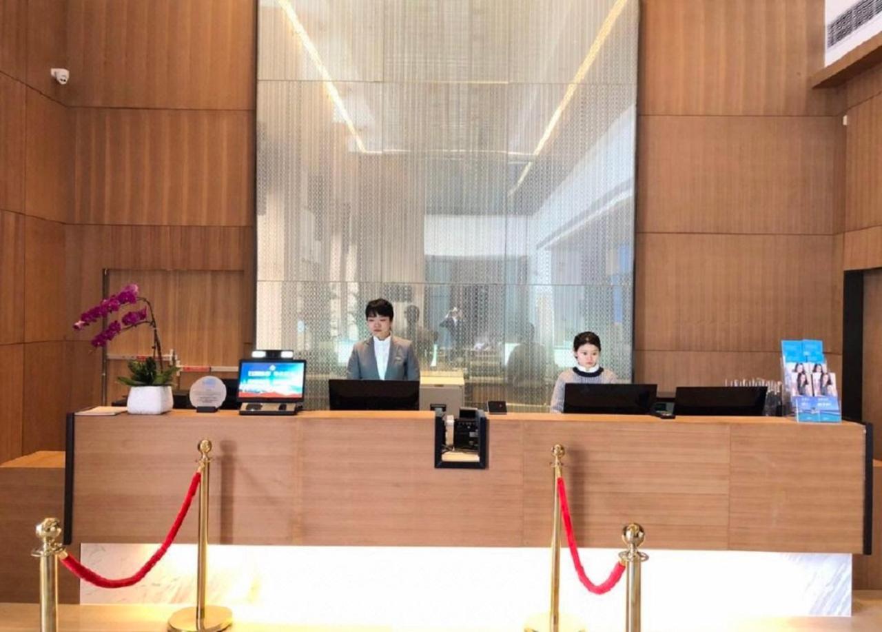 西安北站万枫酒店 外观 照片