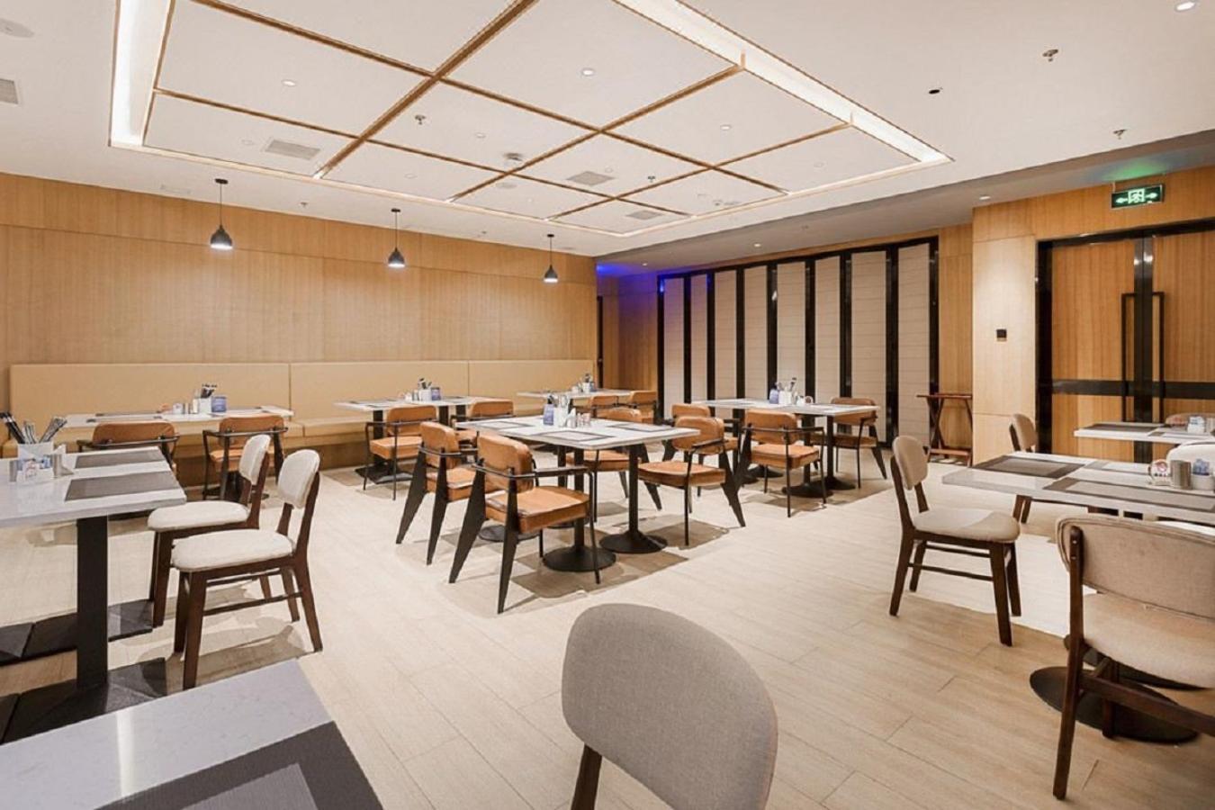 西安北站万枫酒店 外观 照片