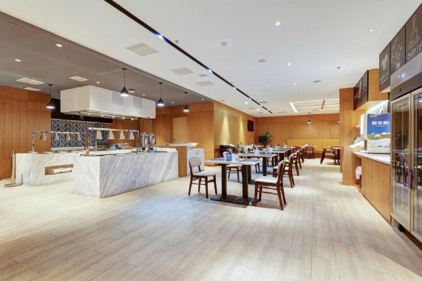 西安北站万枫酒店 外观 照片